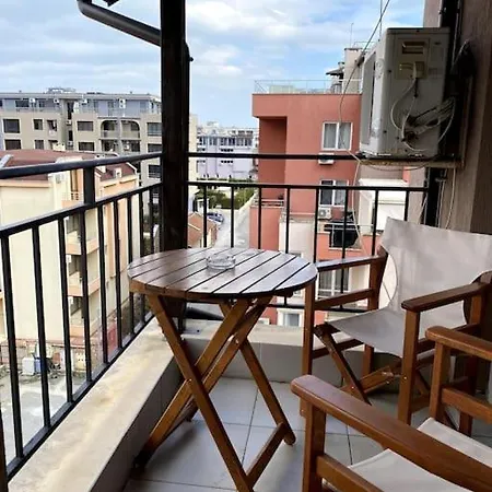 Charming 1-bedroom In Saint Sofia Apartcomplex * 써니비치