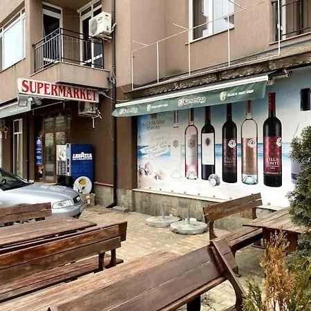 Charming 1-bedroom In Saint Sofia Apartcomplex
