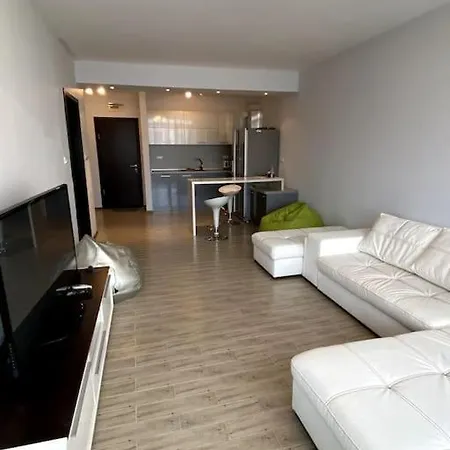 Charming 1-bedroom In Saint Sofia Apartcomplex Sunny Beach