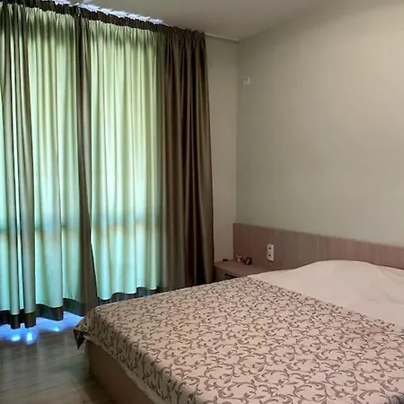 Charming 1-bedroom In Saint Sofia Apartcomplex Daire Sunny Beach